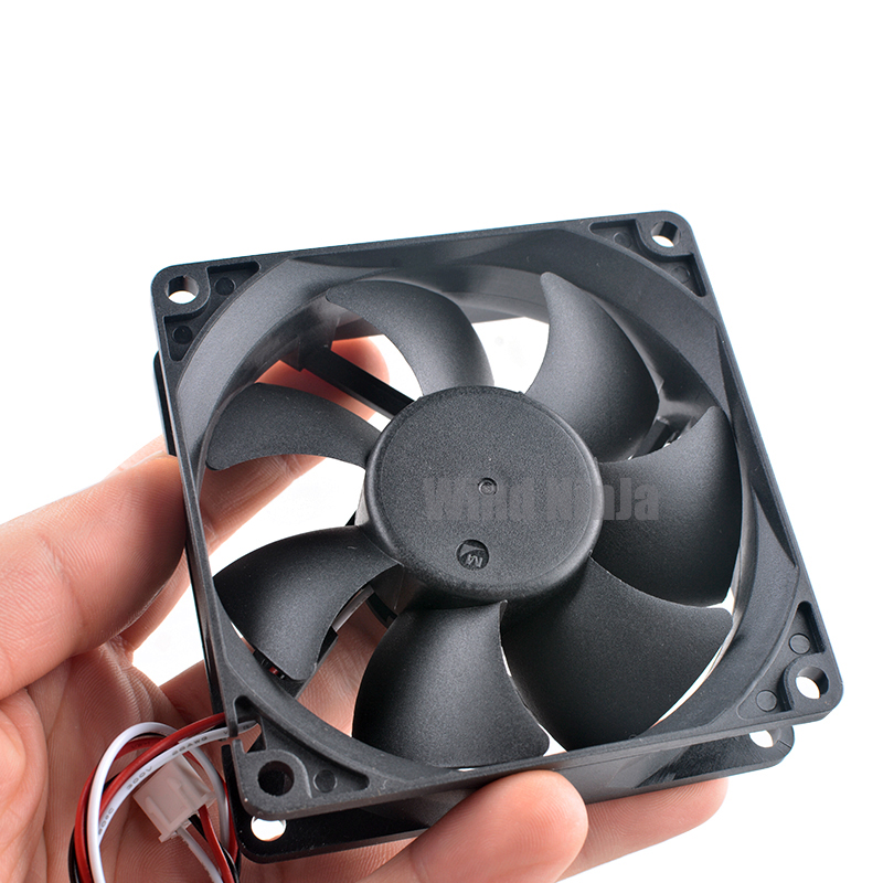 Ventola di Raffreddamento con  - Pc Case Fan recensione e prezzo